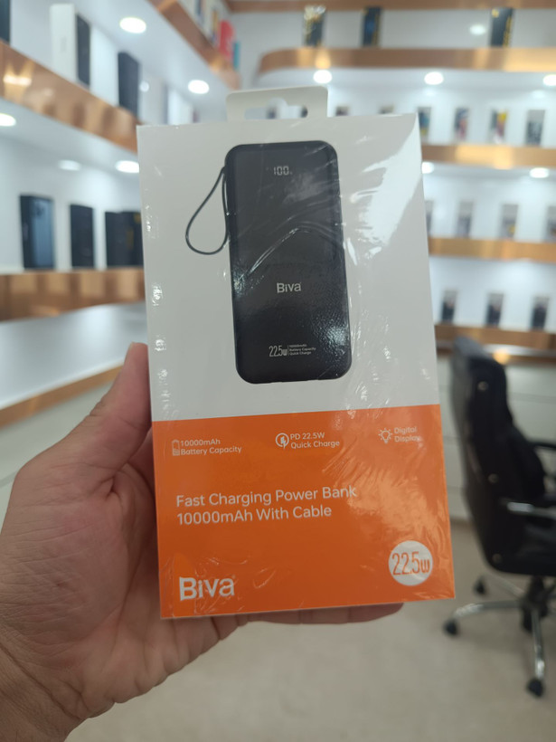 پاوربانک Biva مدل BP-035 ظرفیت 10000 میلیآمپر ساعت | توان 22.5 وات | دارای کابلهای متصل (تایپ سی و لایتنینگ)