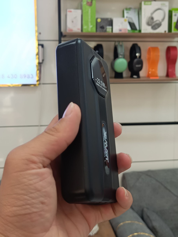 پاوربانک VSMART مدل VS-515 ظرفیت 20000 میلیآمپر ساعت | شارژ سریع 22.5 وات | دارای 4 کابل متصل