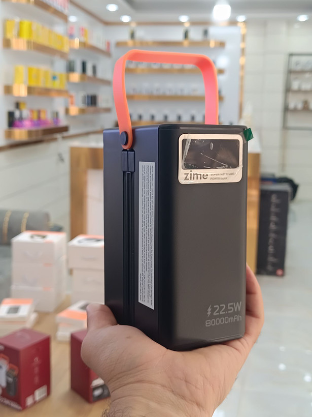 پاوربانک ۸۰۰۰۰ میلیآمپر Zime مدل B18 | مجهز به ۴ خروجی USB و توان ۲۲.۵ وات