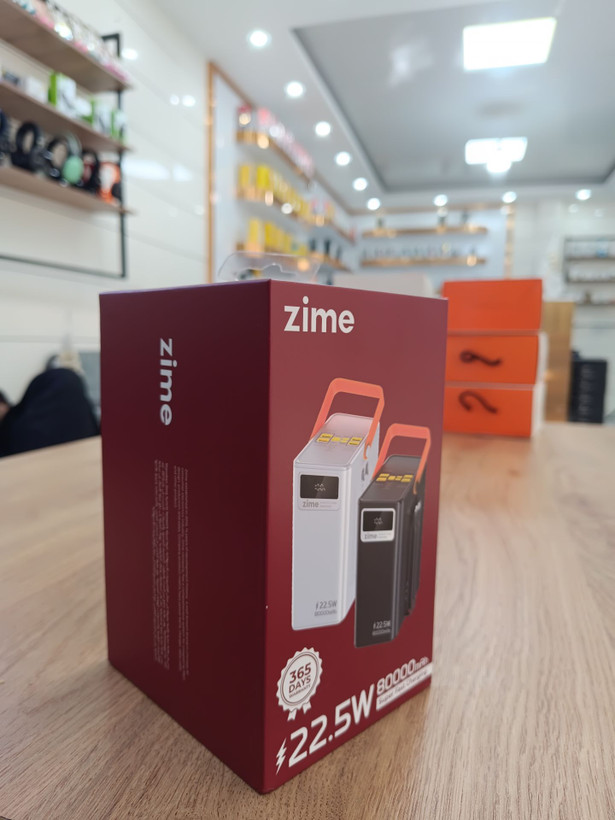 پاوربانک ۸۰۰۰۰ میلیآمپر Zime مدل B18 | مجهز به ۴ خروجی USB و توان ۲۲.۵ وات