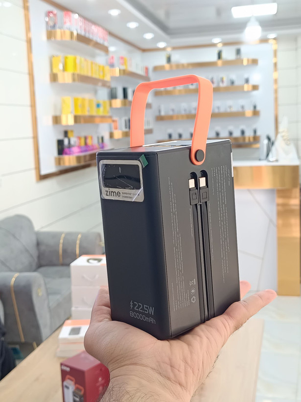 پاوربانک ۸۰۰۰۰ میلیآمپر Zime مدل B18 | مجهز به ۴ خروجی USB و توان ۲۲.۵ وات