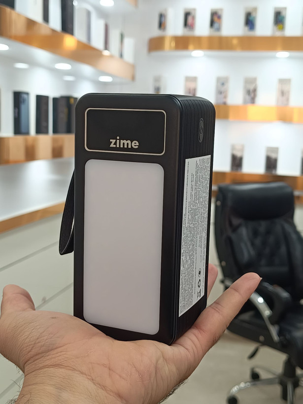 پاوربانک ۵۰۰۰۰ میلیآمپر Zime مدل B15 Ultra Pro توان ۲۲.۵ وات (دارای ۴ کابل متصل و چراغ قوه)