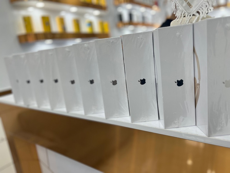 هدفون بیسیم طرح اپل مدل AirPods Max High-Copy با درگاه شارژ USB-C و کیس محافظ | نسخه جدید مستر کپی