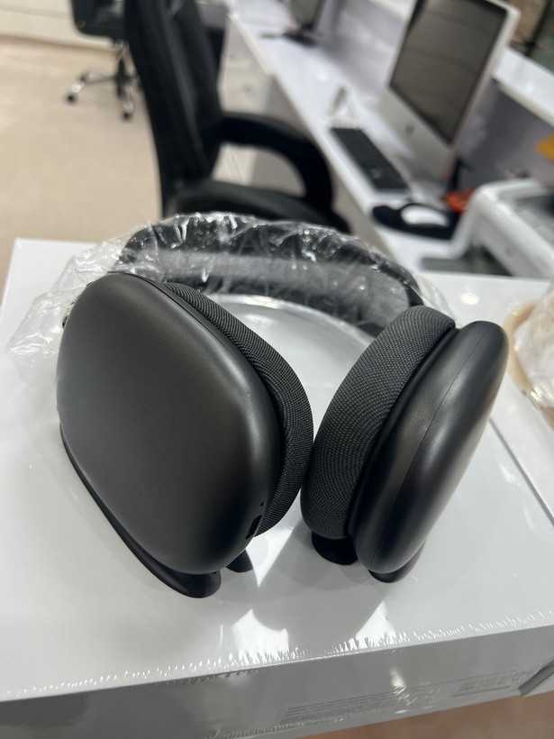 هدفون بیسیم طرح اپل مدل AirPods Max High-Copy با درگاه شارژ USB-C و کیس محافظ | نسخه جدید مستر کپی