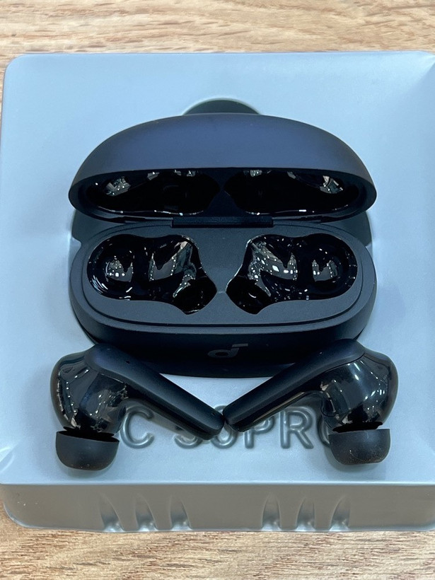 ایرپاد ساندکور انکر مدل RC50Pro با فناوری BassUp و شارژدهی ۳۰ ساعته | اورجینال Soundcore RC50Pro