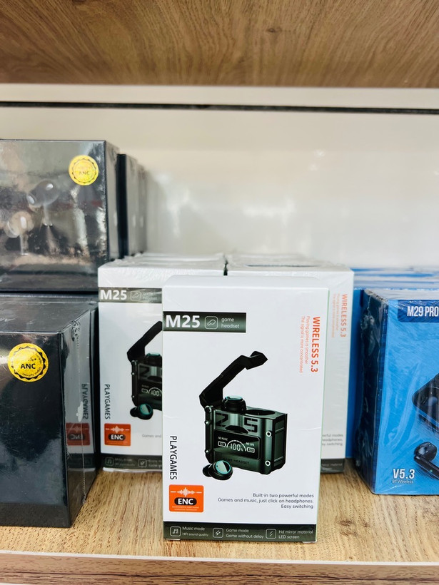 ایرپاد گیمینگ M25 | با تکنولوژی ENC، حالت مخصوص بازی و نمایشگر LED دیجیتال آینهای