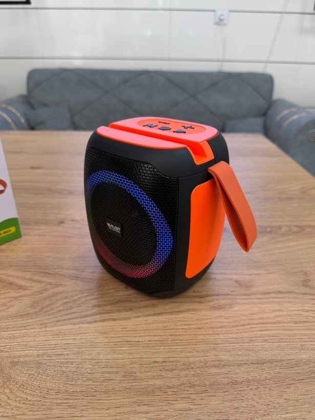 اسپیکر بلوتوثی و قابلحمل VSAMART مدل VS-862 | توان خروجی 30 وات | مجهز به استند گوشی و رقص نور RGB